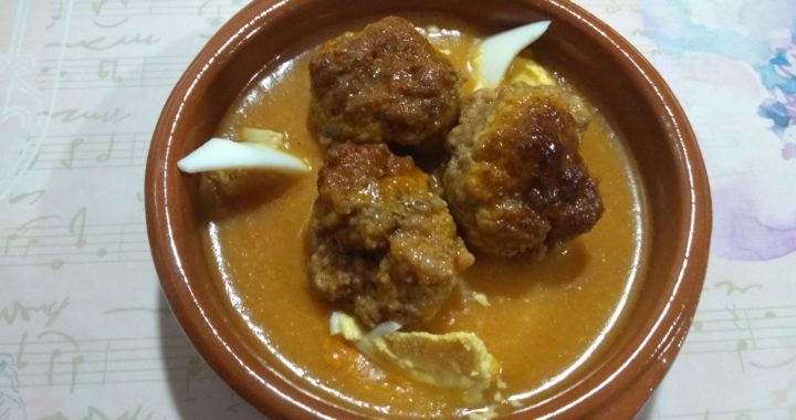 Albóndigas en salsa bolitas de amor