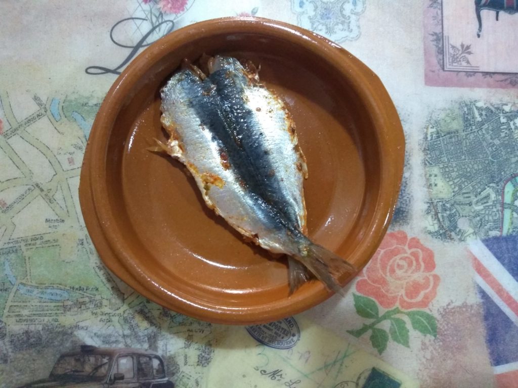 Boquerones o sardinas al horno con adobo moruno