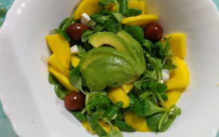 La ensalada de los reyes con mango y aguacate