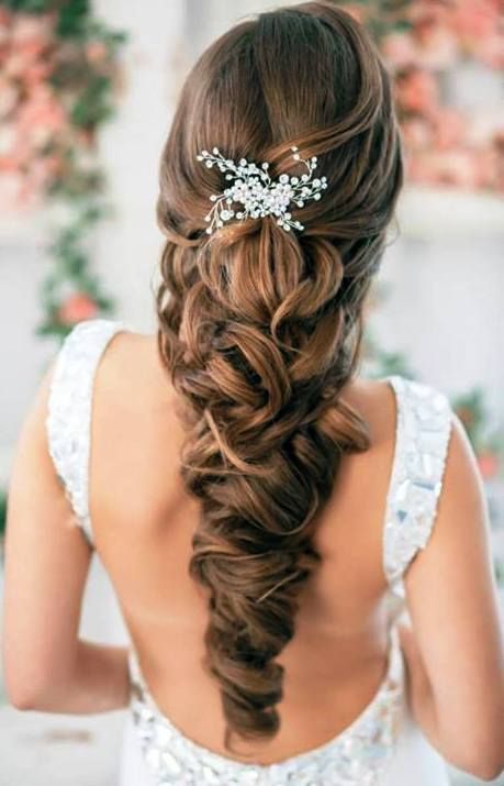 trenza suelta para boda con recogido posterior