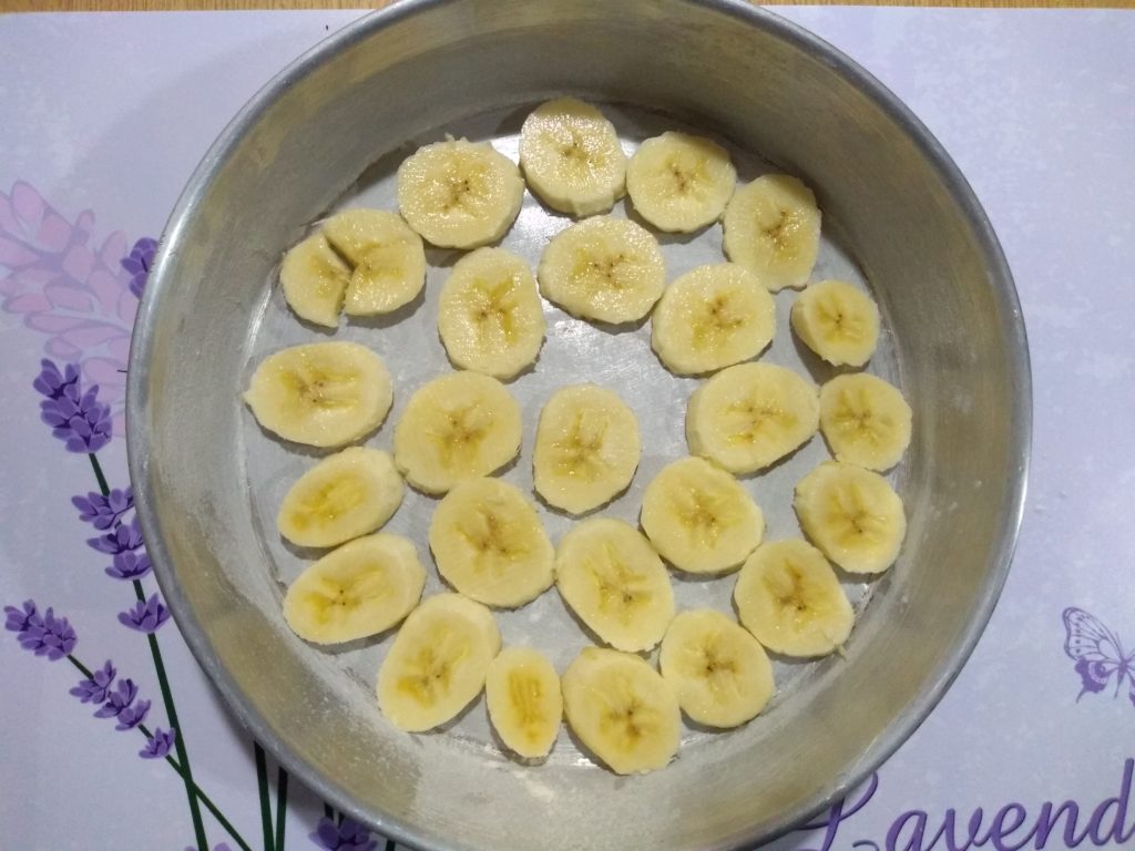 Pudin de plátano maduro invertido 