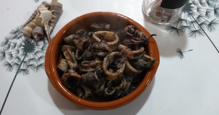 ¡Calamares en su tinta exquisitos!