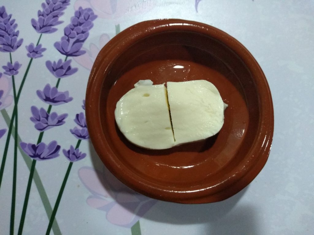 trozos de mozzarella