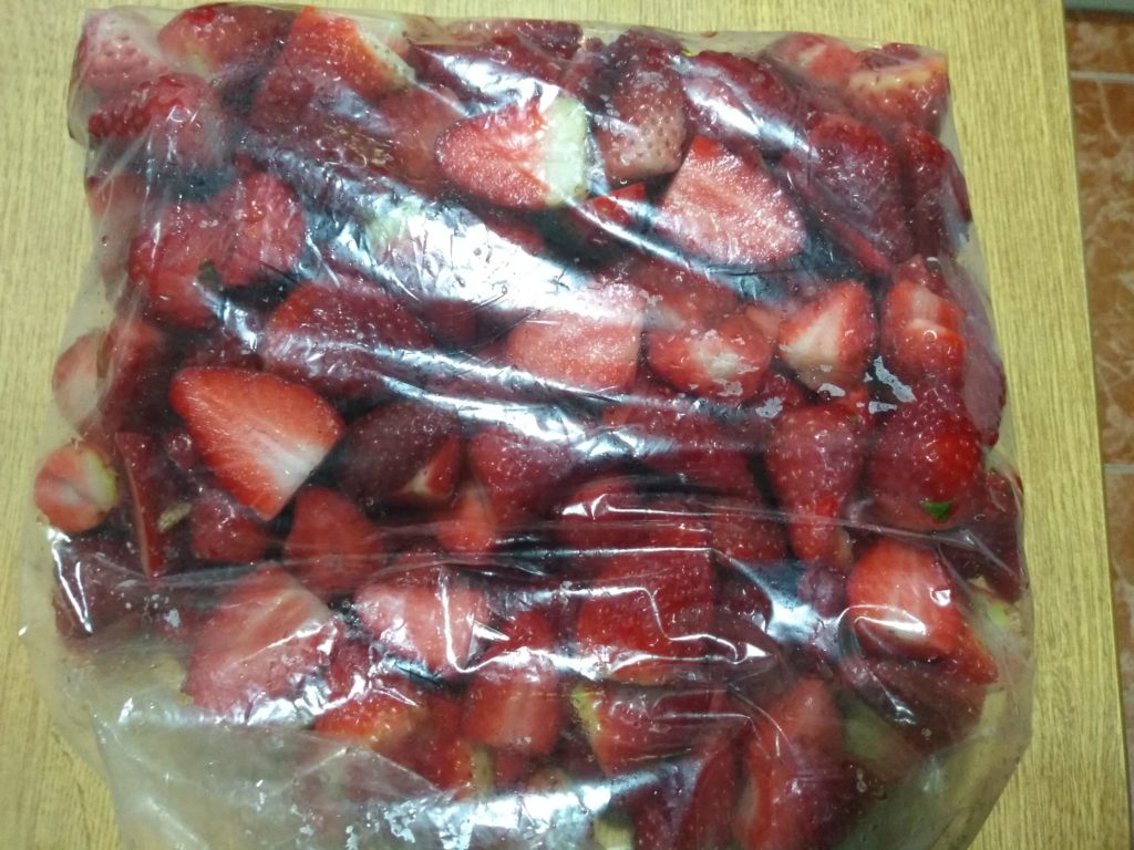 Fresas troceadas para congelar